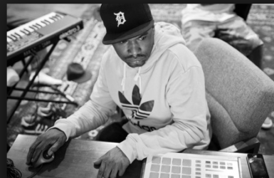Ski Beatz Makes a Beat on NI Maschine Ski Beatz Makes a Beat on NI Maschine